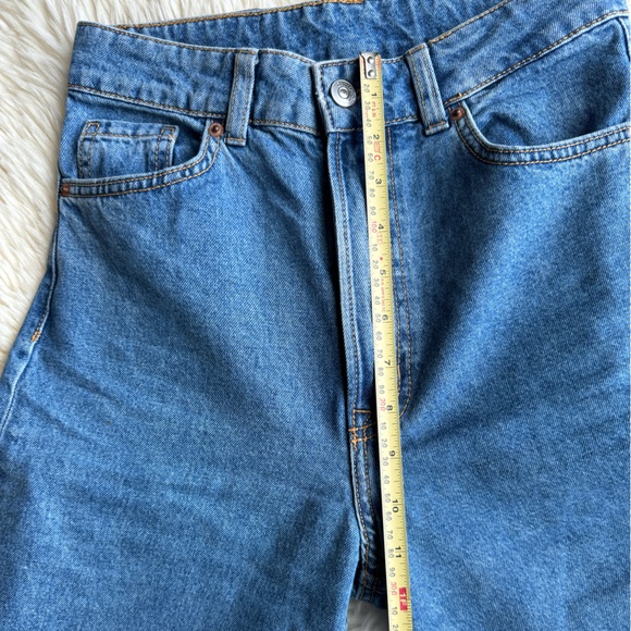 High rise wide leg medium wash denim jeans, size 2 - Picture 5 of 8